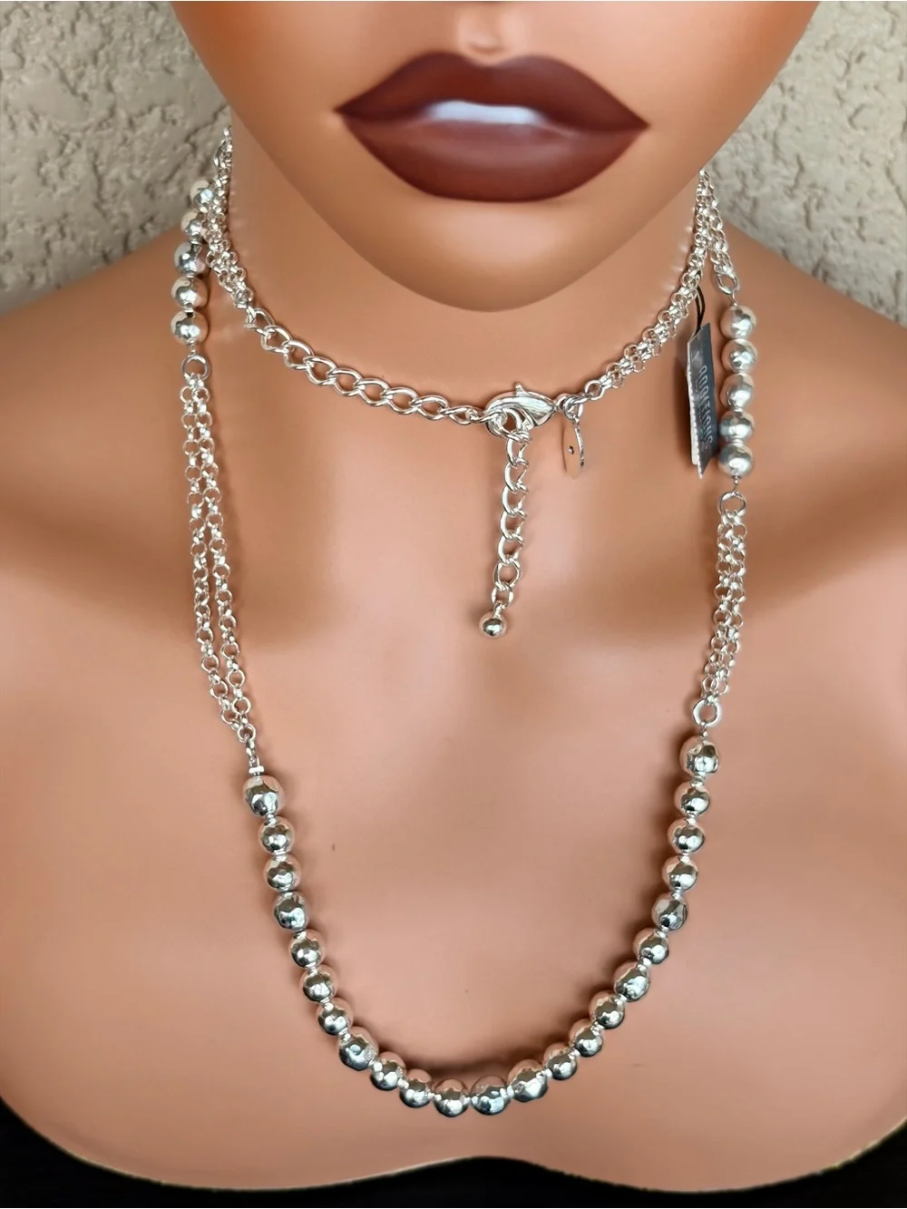 Chicos stylish necklace